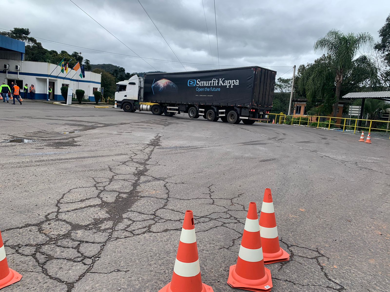 WhatsApp Image 2024-08-20 at 16.23.39 (3).jpeg