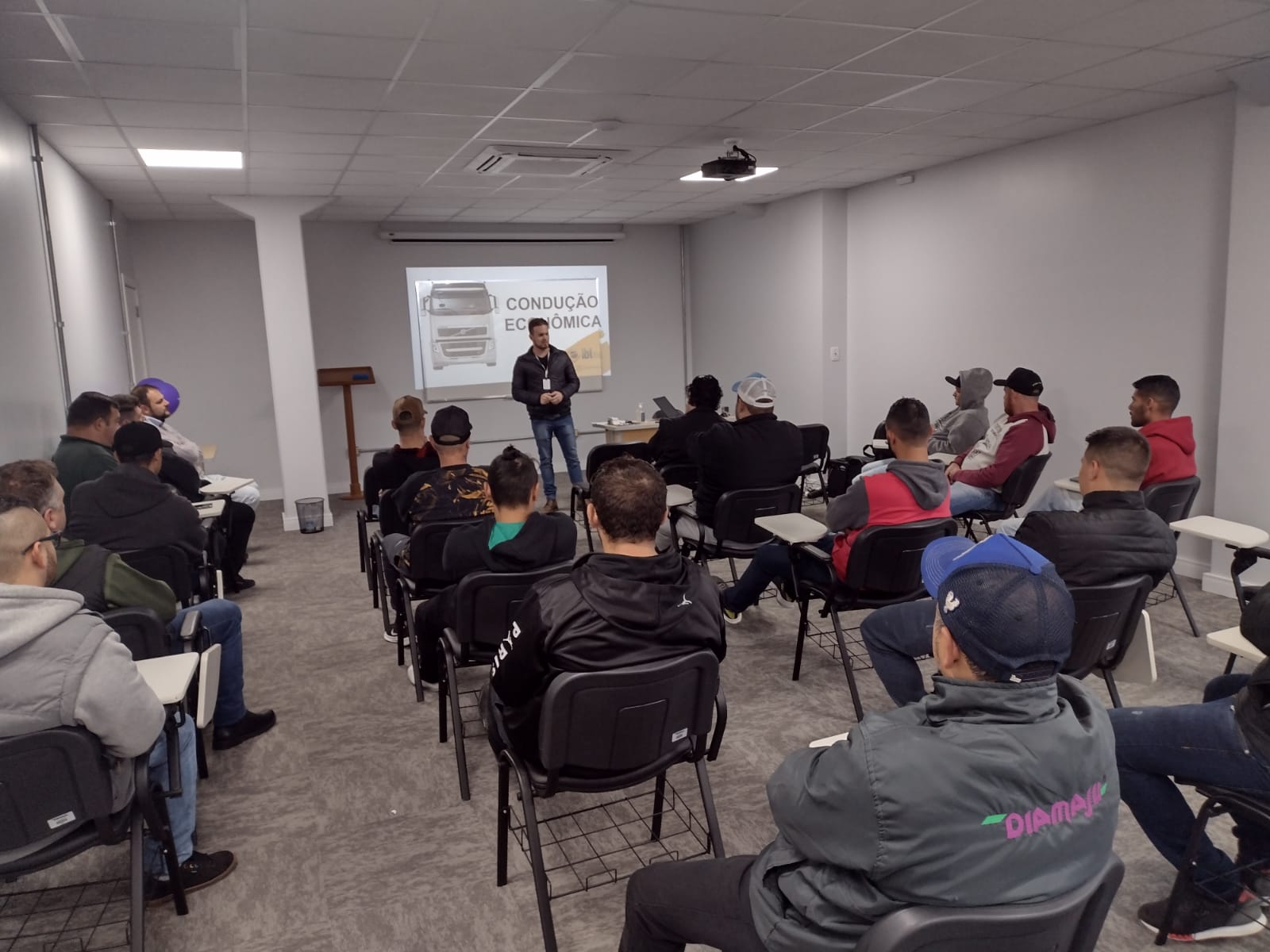 WhatsApp Image 2022-05-25 at 11.02.38.jpeg